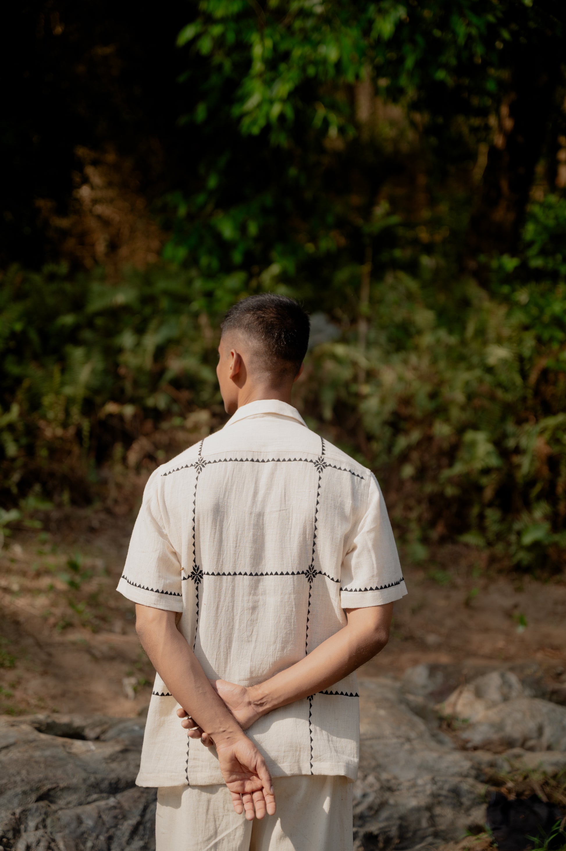 The back view of the suf embroidered kala cotton big checks shirt